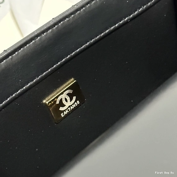 First Bag Ru FLAP CHANEL -14.5*22*8cm BAG 0807